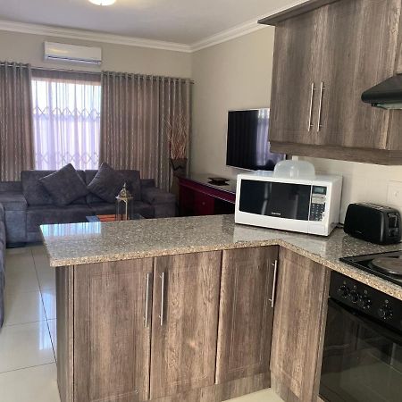 Bay Sun Lodge Richards Bay Extérieur photo