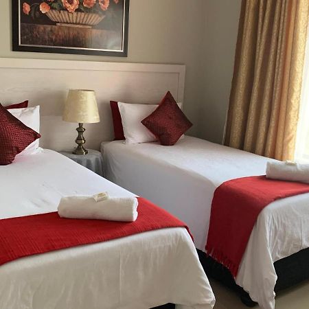 Bay Sun Lodge Richards Bay Extérieur photo