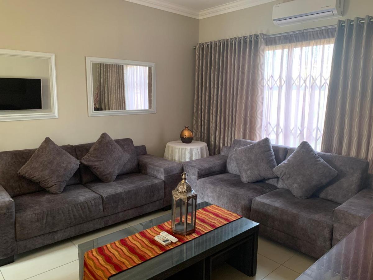 Bay Sun Lodge Richards Bay Extérieur photo
