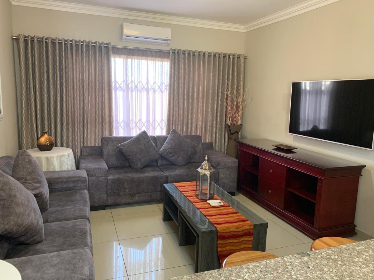 Bay Sun Lodge Richards Bay Extérieur photo